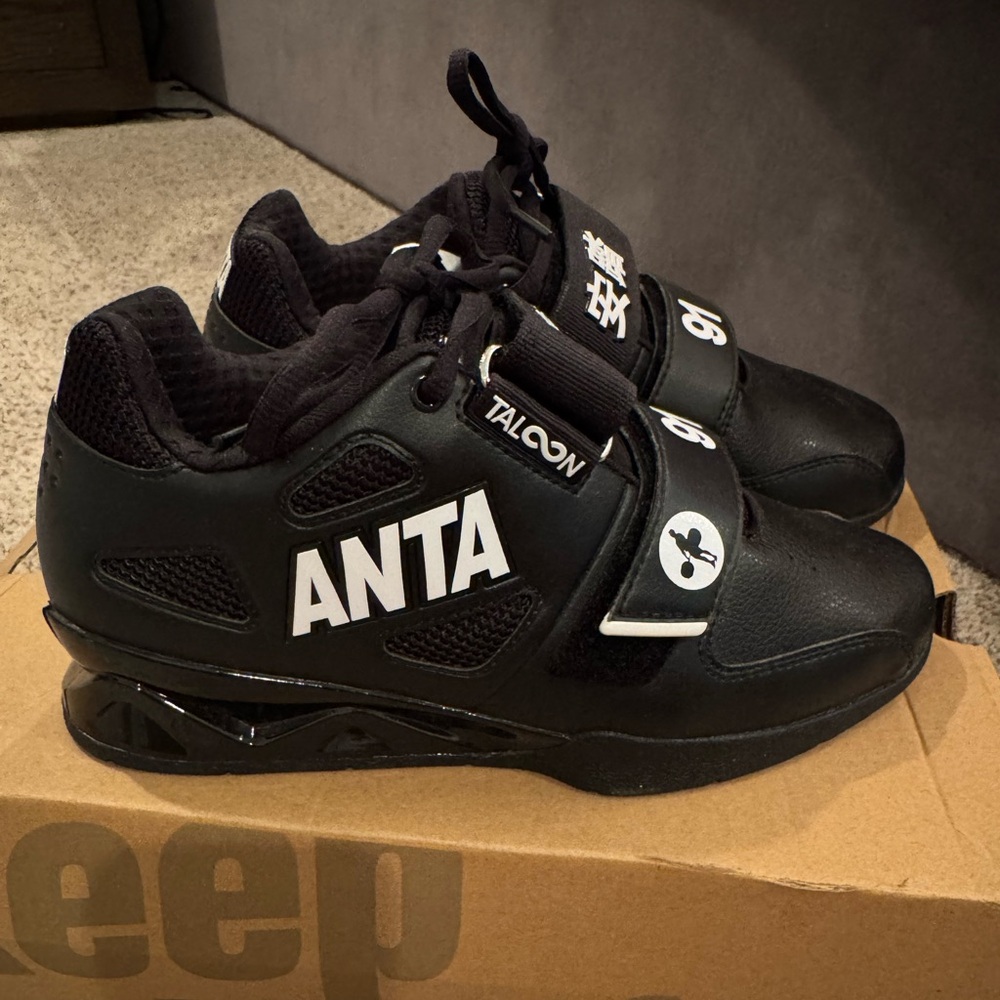ANTA Hookgrip Weightlifting shoe men’s 5.5 women’s 7.